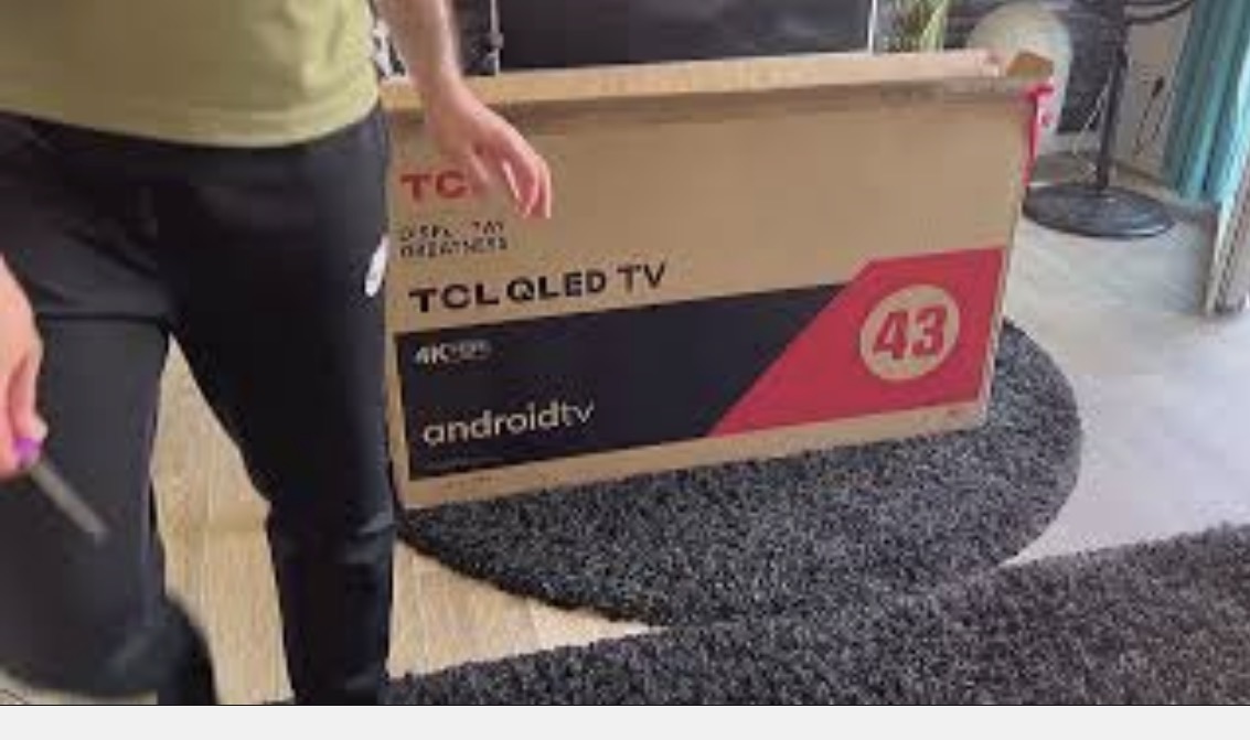 خلف الكواليس